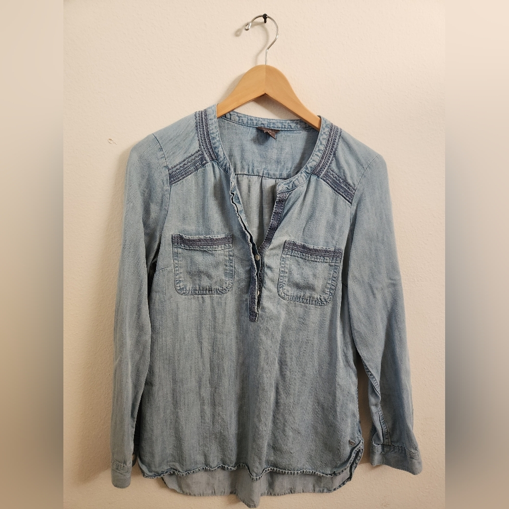Eddie Bauer‎ Women's Chambray Denim Embroidered Tunic Top Western Blue Small